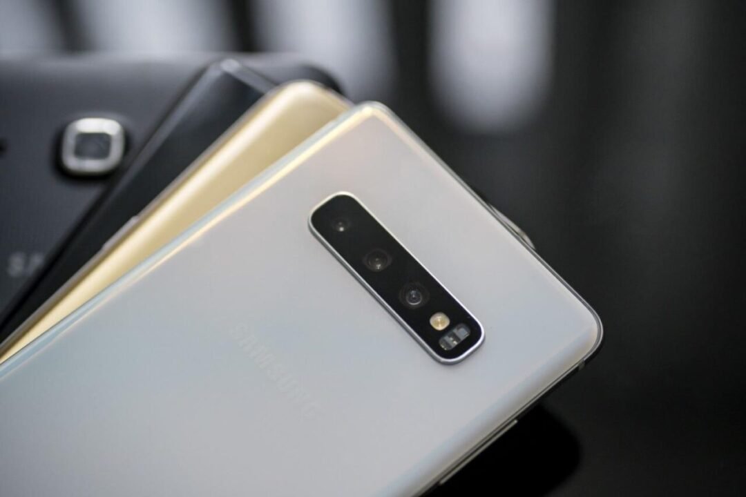 3 Common Samsung Phone Problems and Their Solutions